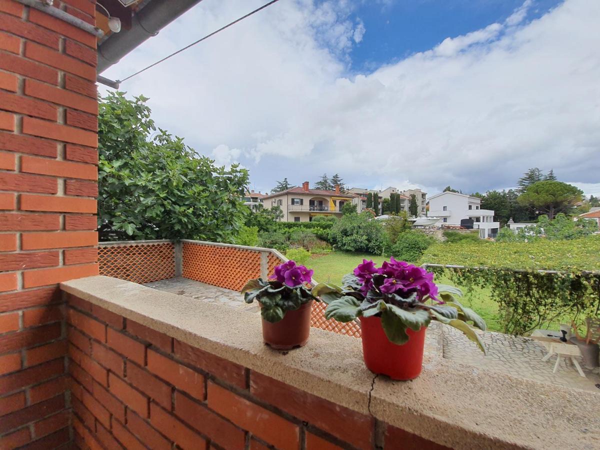 Apartments Vesna Avsec - Крк Экстерьер фото